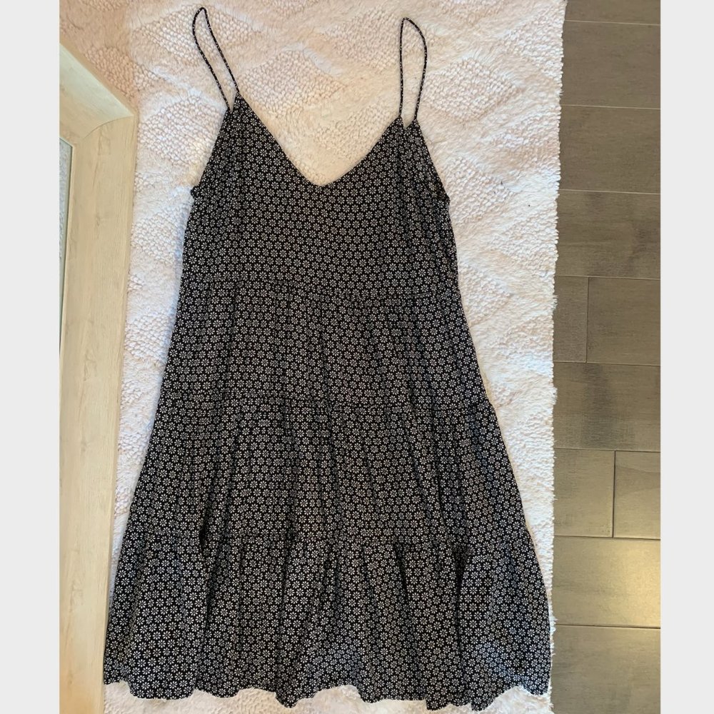 Black and White Floral H&M Babydoll Dress